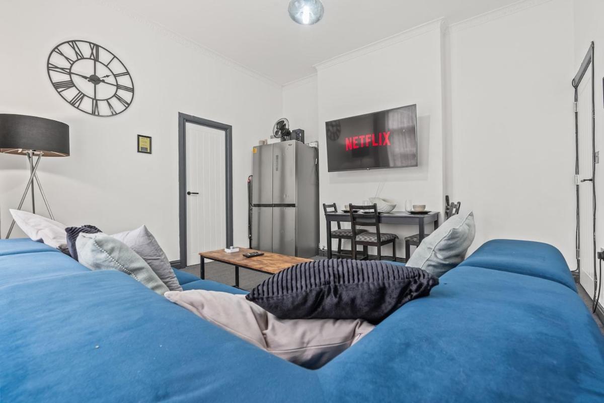 Apartment Modern Cozy Birmingham